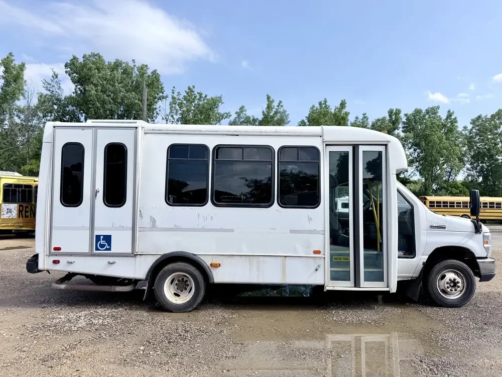 2016 Ford Shuttle Bus #0299 for sale in St Paul MN - photo 5