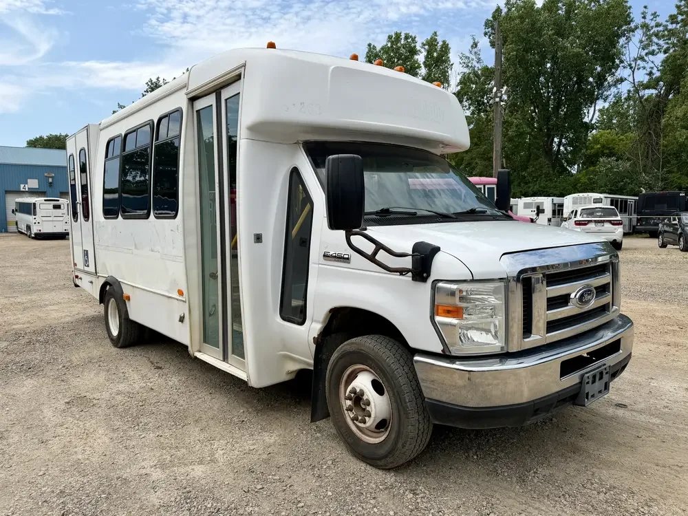 2016 Ford Shuttle Bus #0301 for sale - Quality Buses For Sale, St Paul MN