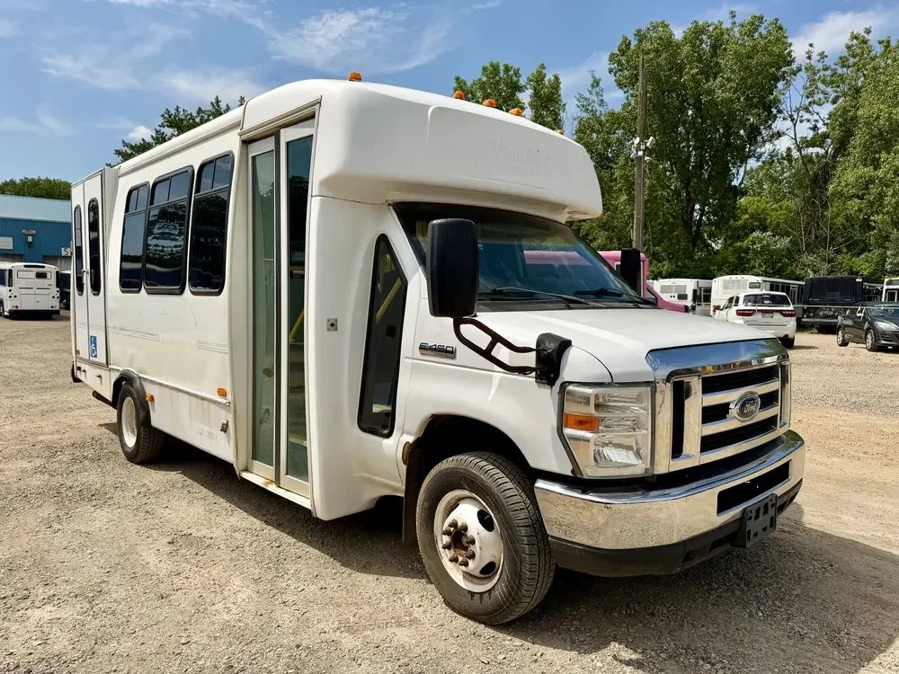 2016 Ford Shuttle Bus #0327 for sale - Quality Buses For Sale, St Paul MN