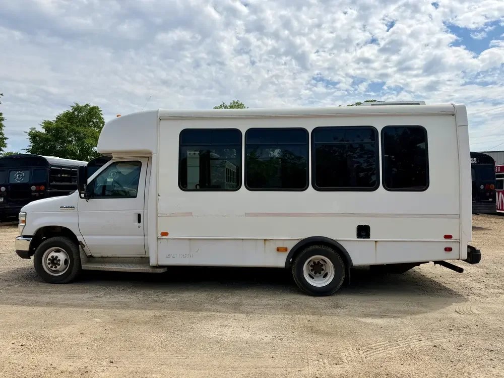 2016 Ford Shuttle Bus #0327 for sale in St Paul MN - photo 5