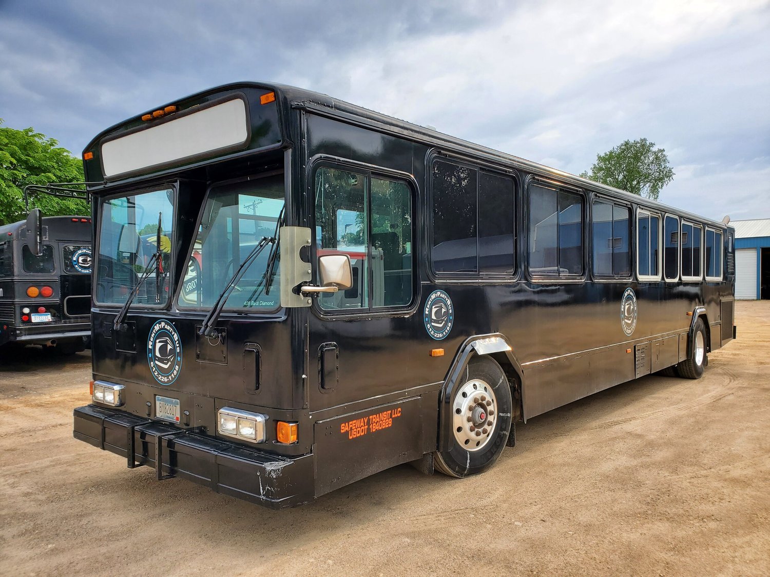 The Black Diamond Party Bus for sale in St Paul MN - photo 3