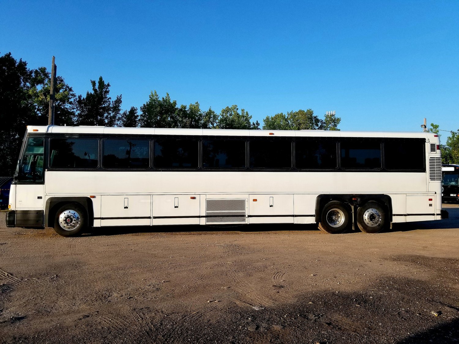 2004 MCI Coach Bus for sale in St Paul MN - photo 4