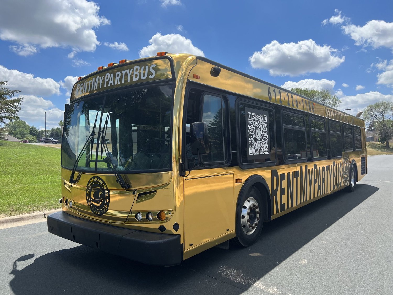 Gold Party Bus for sale in St Paul MN - photo 2