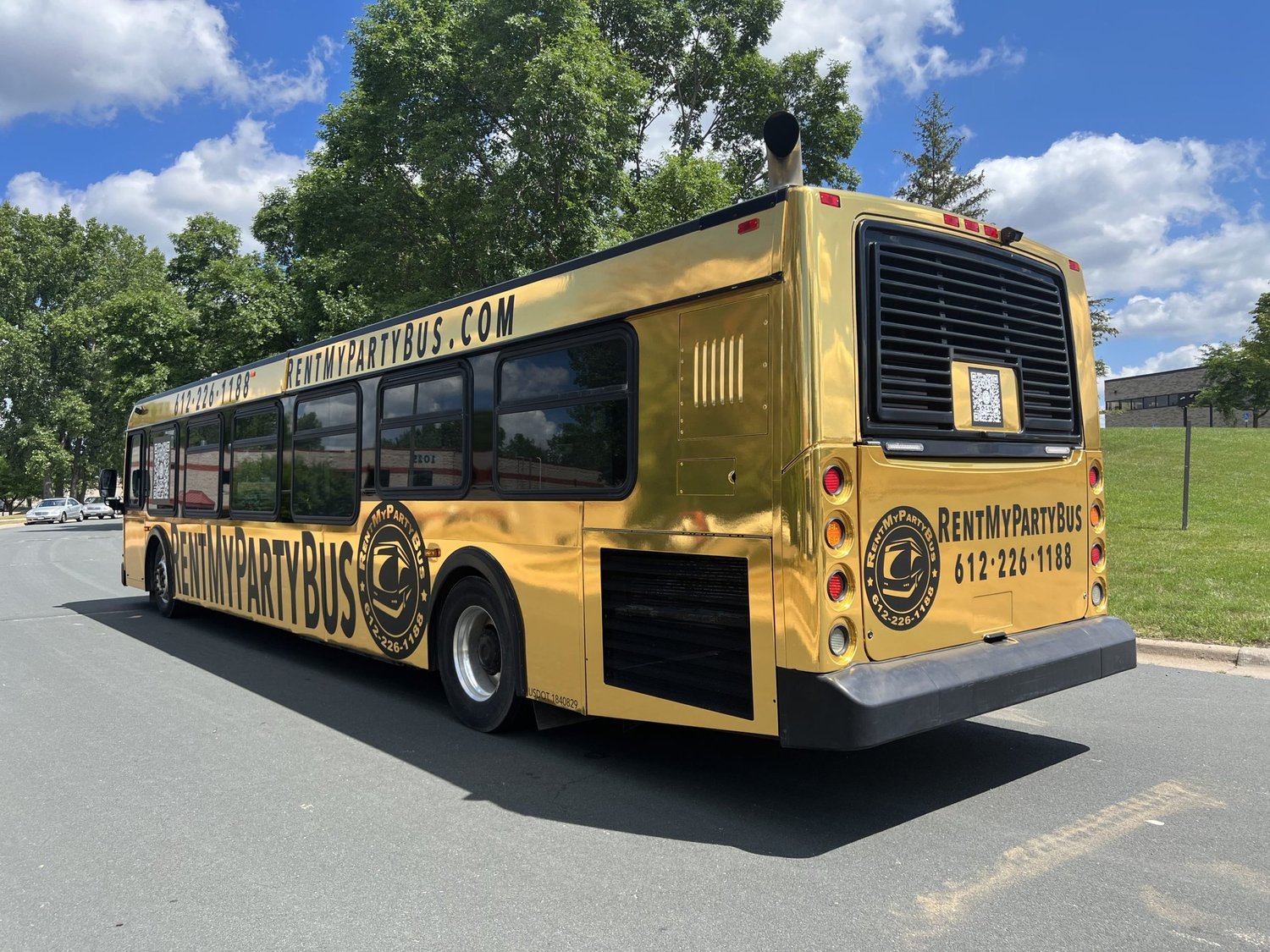 Gold Party Bus for sale in St Paul MN - photo 3